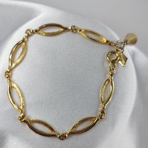 Vintage Sarah Coventry Signed Gold Tone Link Bracelet